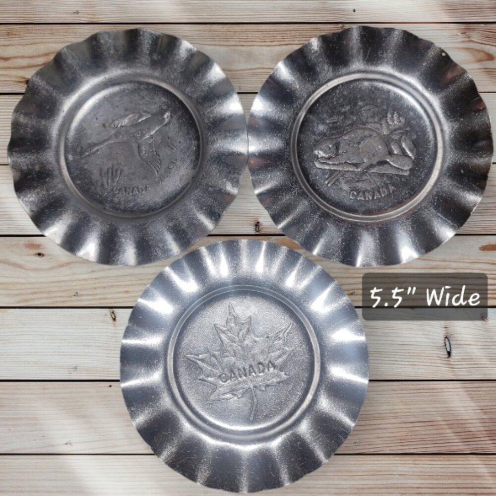 Set of 3 Vintage CANADA Goose Beaver Maple Leaf Aluminum Ashtrays